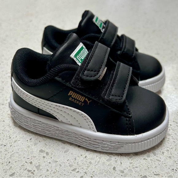 Puma Black and White Velcro Sneakers size 4C - Picture 1 of 3
